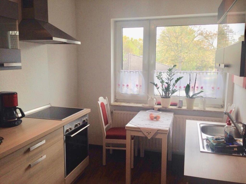 Ingrids Ferienwohnung Mit Balkon In Thiede Naehe See Salzgitter Buitenkant foto